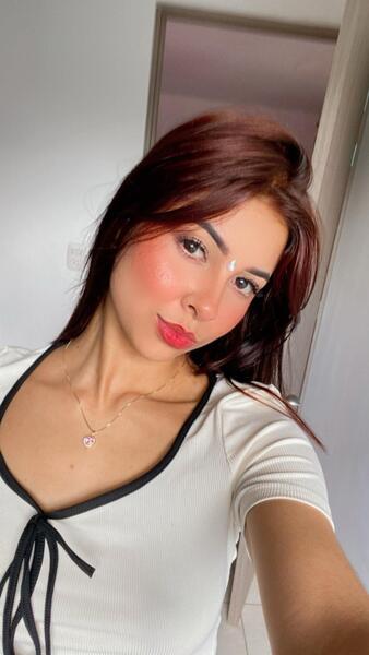 Interprète HellenBells Photo 5