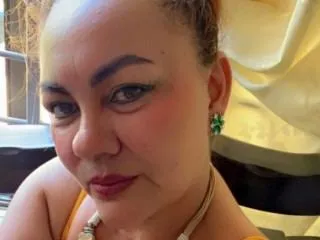 MiaFarith immagine del profilo del modello di cam