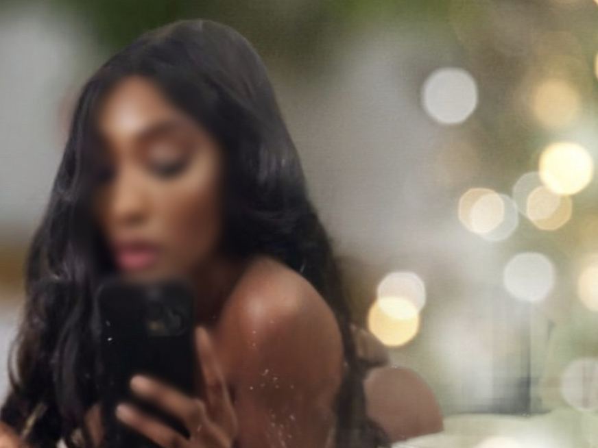 NovaParis immagine del profilo del modello di cam