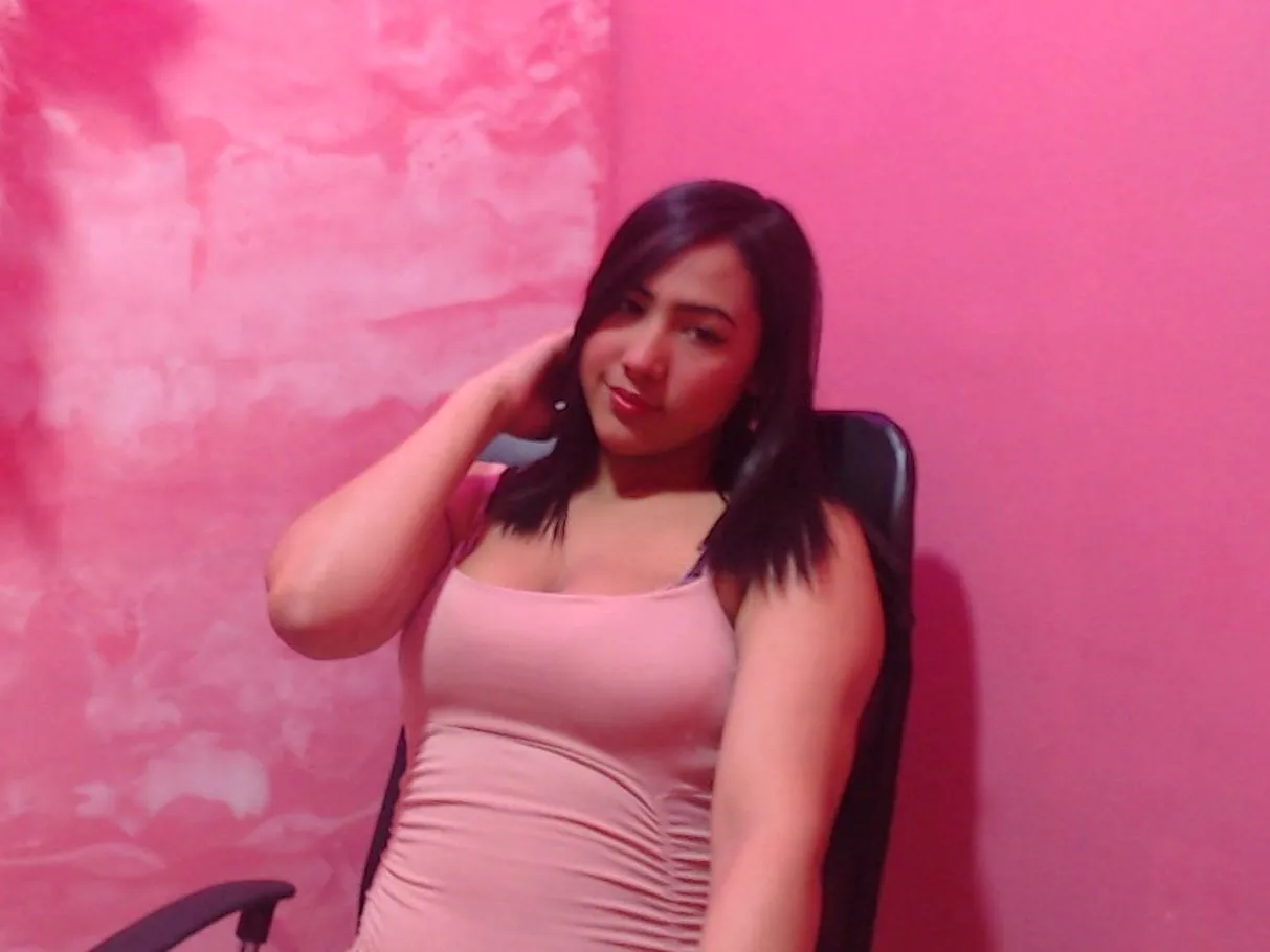 Image de profil du modèle de webcam emyiihoney