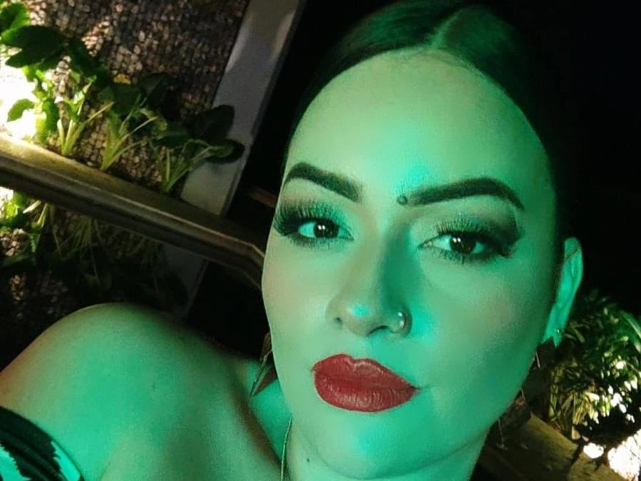 CarolinneCruzz profielfoto van cam model