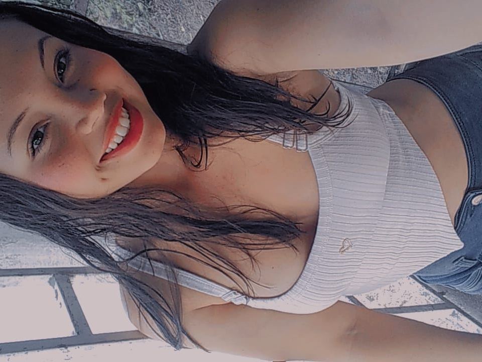 Alexaye profielfoto van cam model