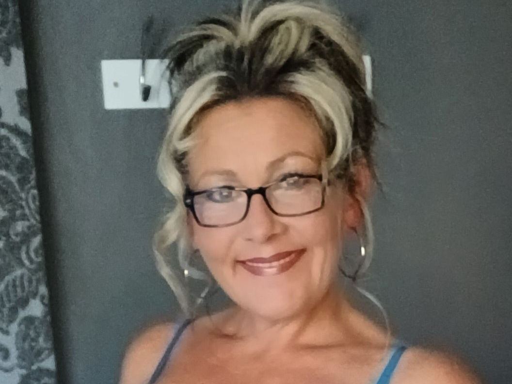 Foto de perfil de modelo de webcam de petite34DD