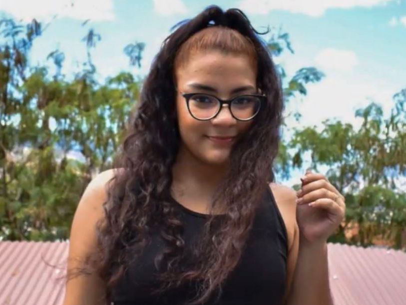 Profilbilde av BellaStrawberry webkamera modell