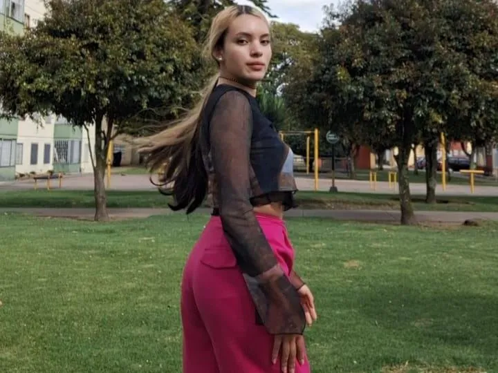 Foto de perfil de modelo de webcam de GigiVerssace