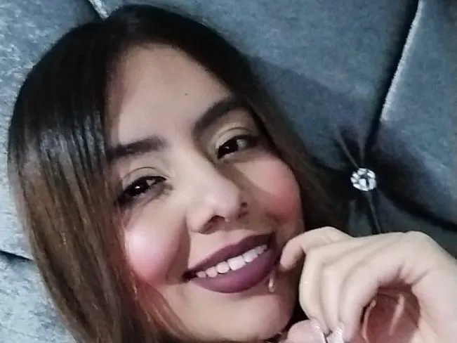 saraajayy profielfoto van cam model