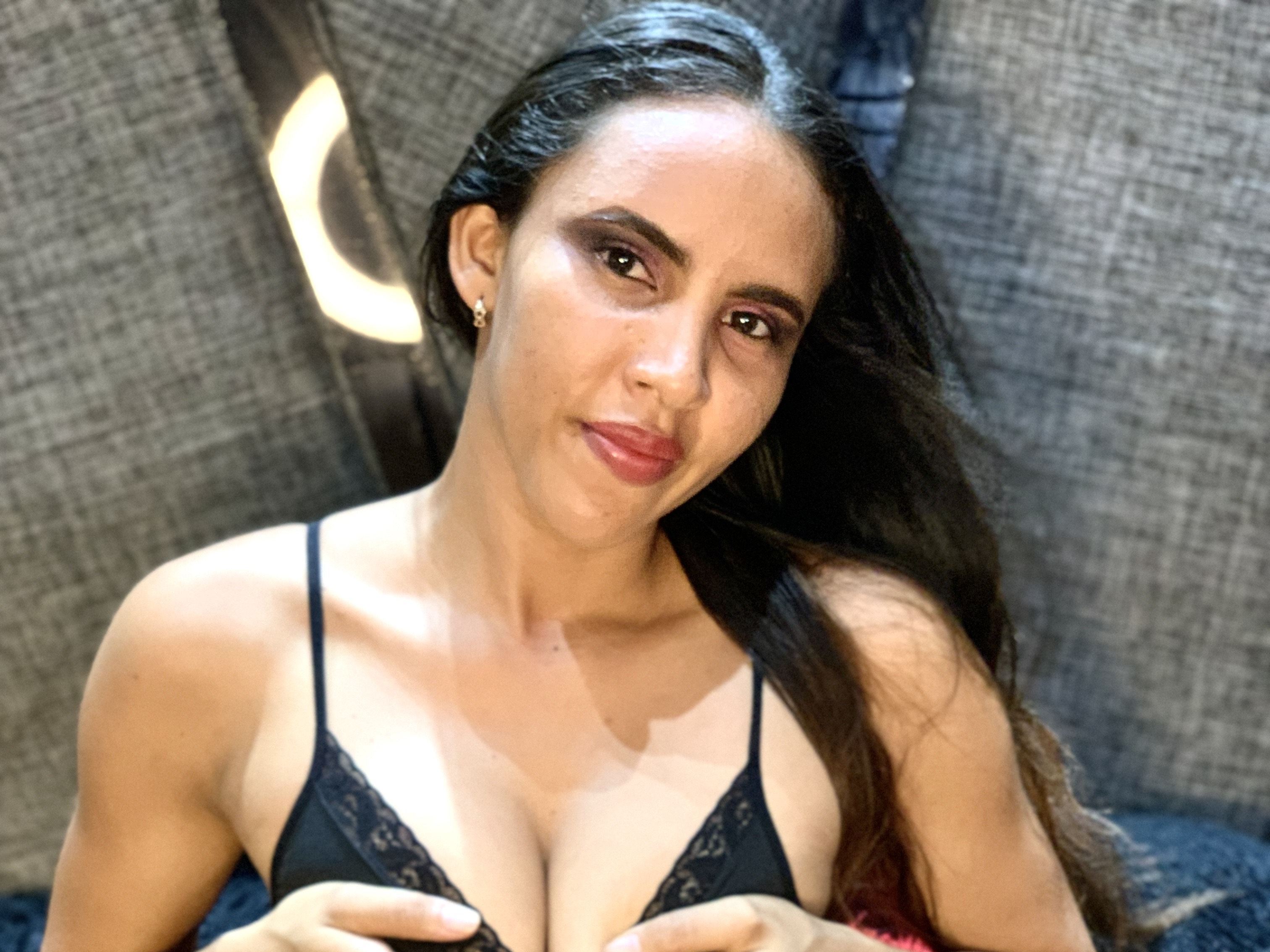 Imagen de perfil de modelo de cámara web de EdaGonzales