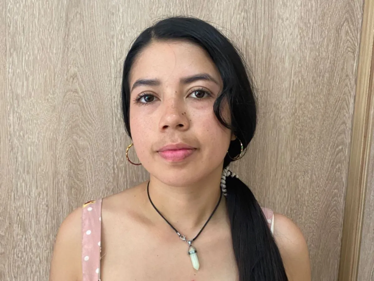 Image de profil du modèle de webcam IsabellRosa
