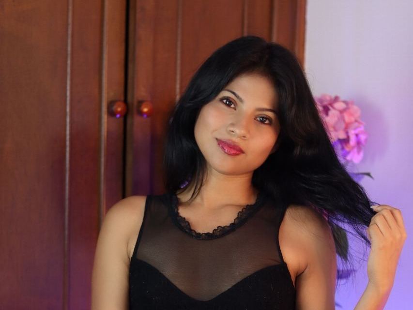 Image de profil du modèle de webcam SadiieGrey