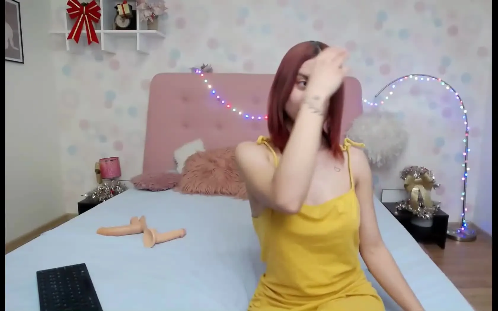 Performer xSAMAANTHA Video 1