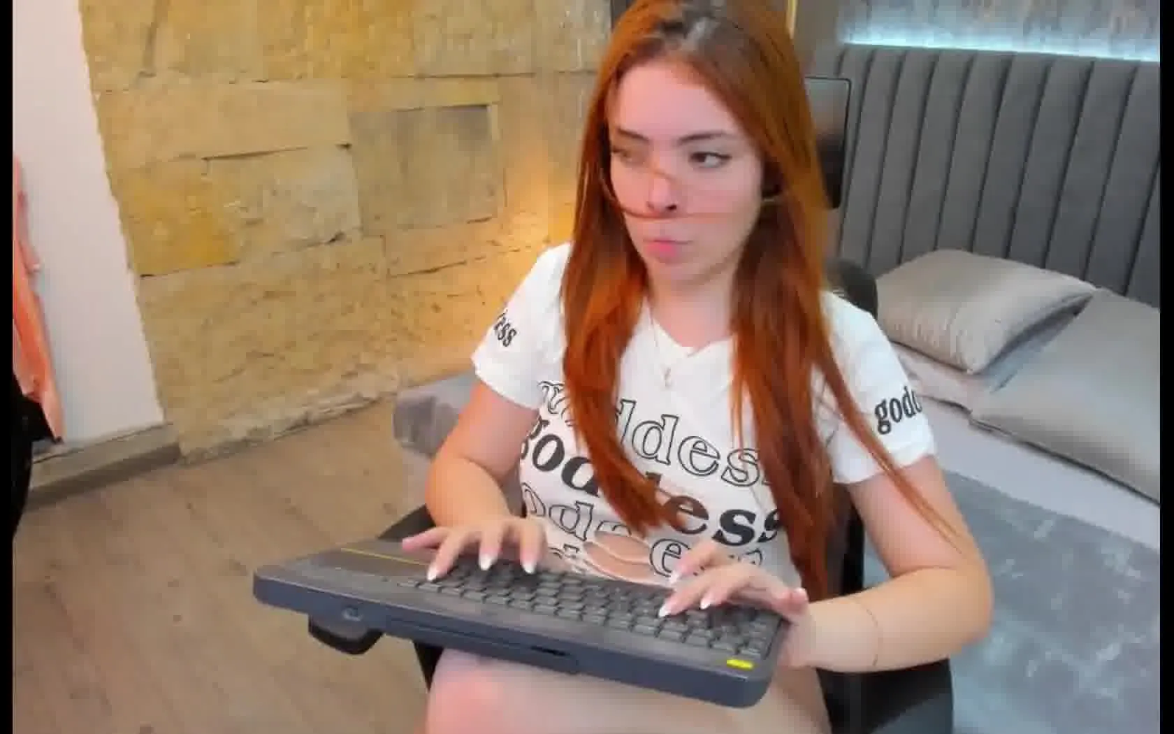 Performer EmmaaHarris Video 1