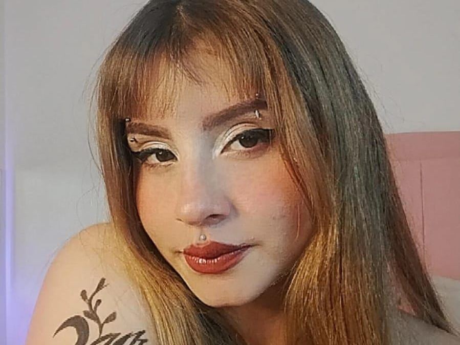 Imagen de perfil de modelo de cámara web de caseylee69x