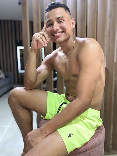 Artiest MorenoHott69 Foto 5