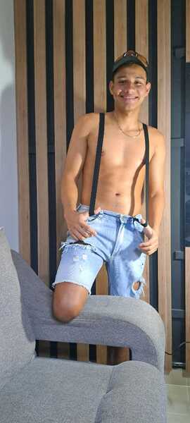 Artiest MorenoHott69 Foto 2