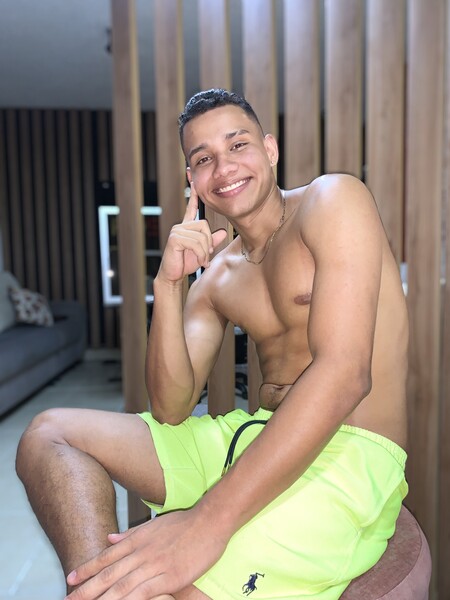 Artiest MorenoHott69 Foto 6
