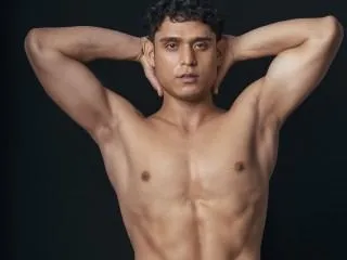 PervertRichi cam model profile picture