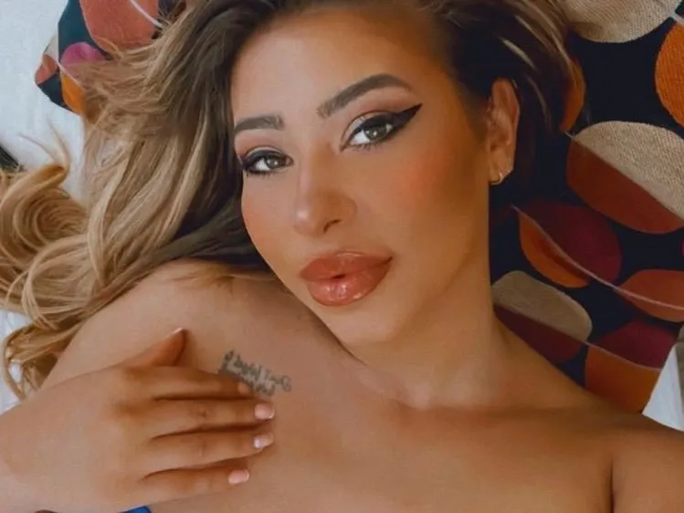 Image de profil du modèle de webcam AlexisSweetyXO