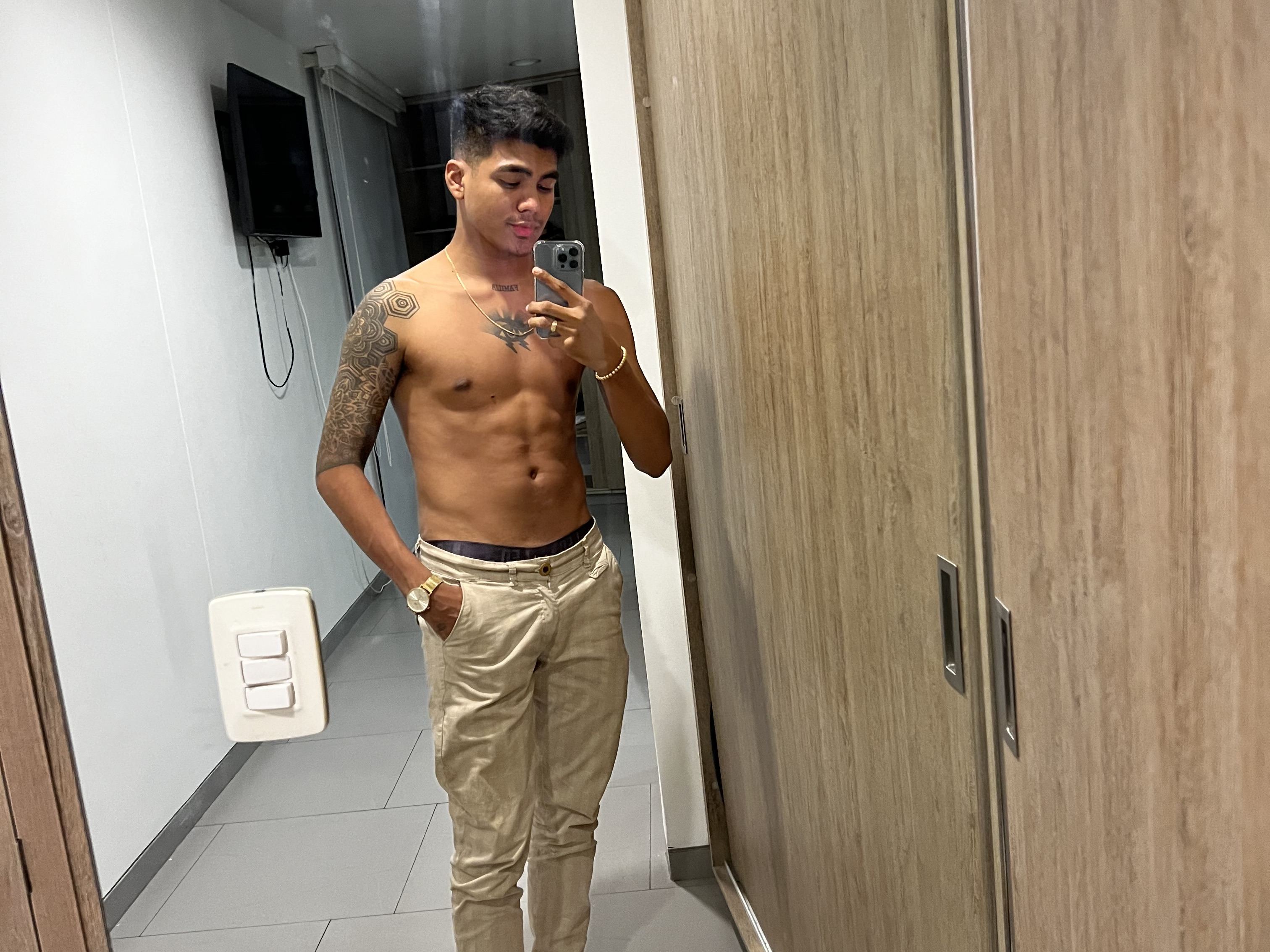 Foto de perfil de modelo de webcam de Mynameiswalter