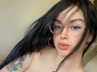 Imagen de perfil de modelo de cámara web de KiaraBigAss