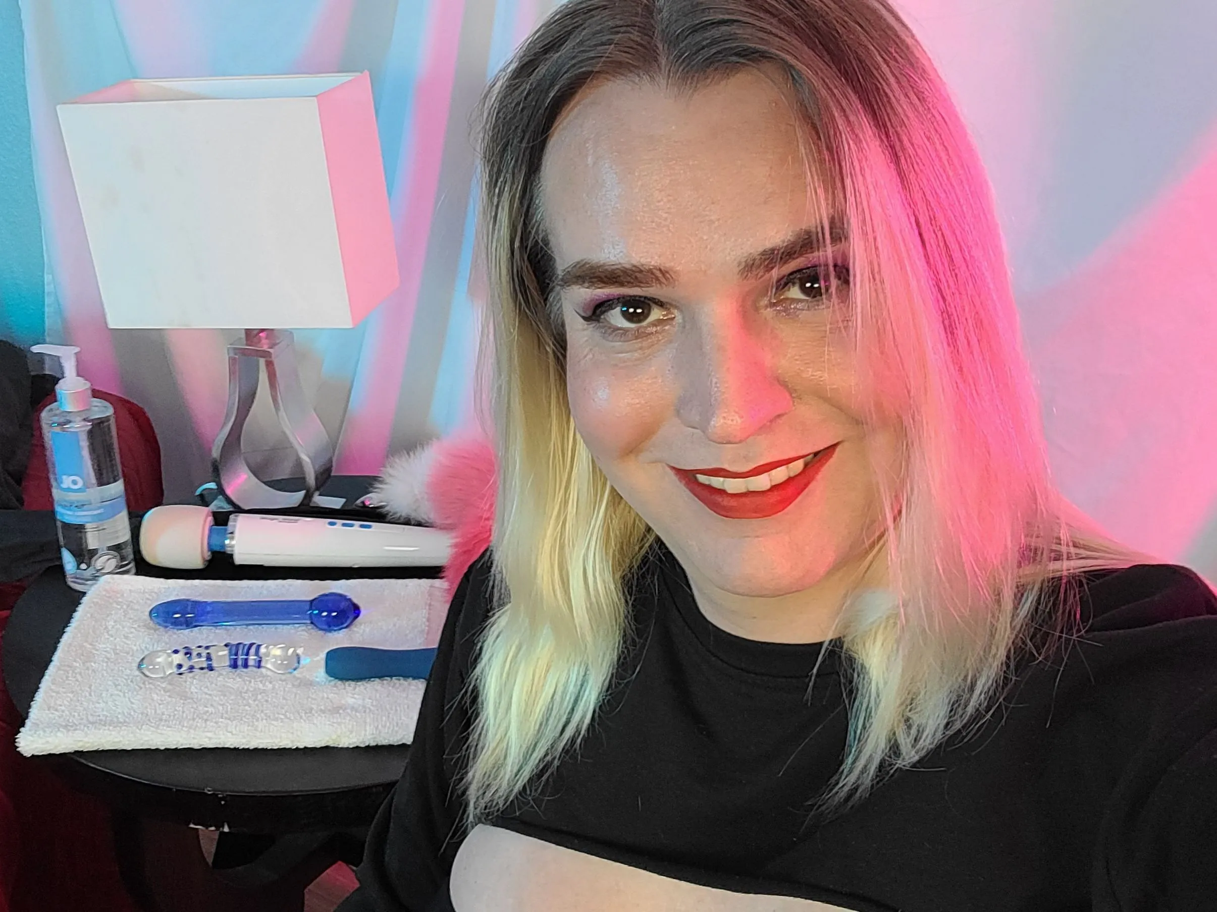 Imagen de perfil de modelo de cámara web de CozyGams