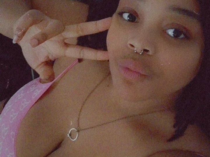 FemmeBunny21 Profilbild des Cam-Modells