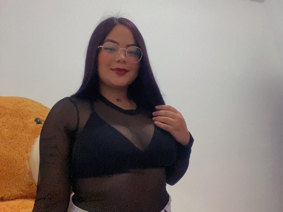 Hotnesskatia immagine del profilo del modello di cam