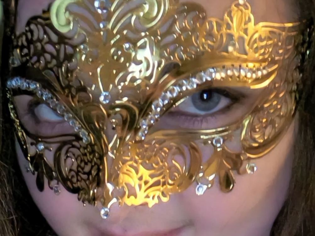 AvaandAmaris profielfoto van cam model