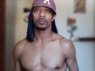 Cnutty profilbild på webbkameramodell