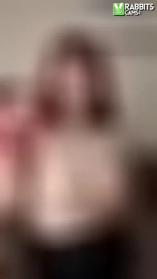 Artist EmiliaKlarcs Video 3