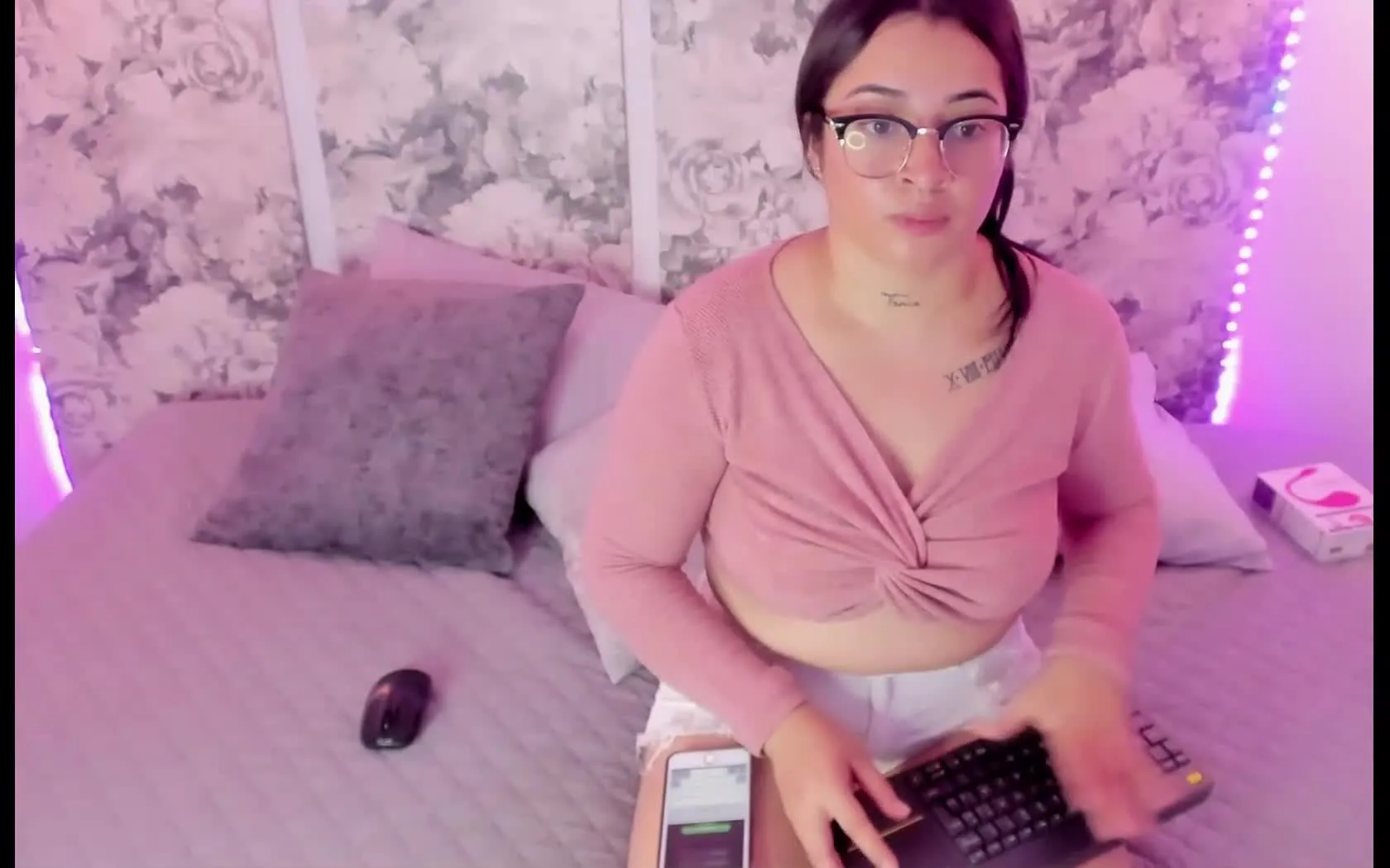 Artista MiaDrack Video 1