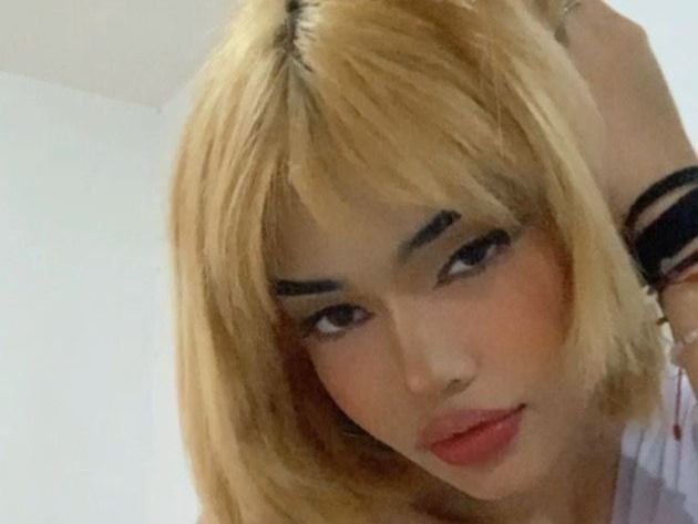 alisackerson immagine del profilo del modello di cam