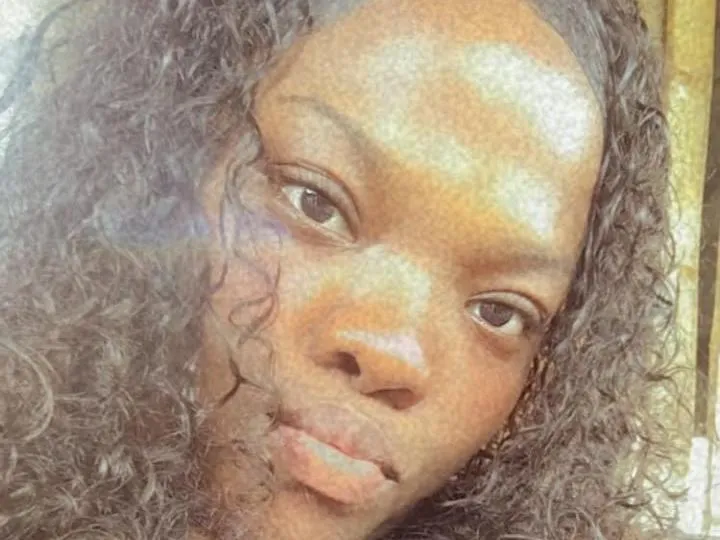 Profilbilde av sarlethhotcm202 webkamera modell