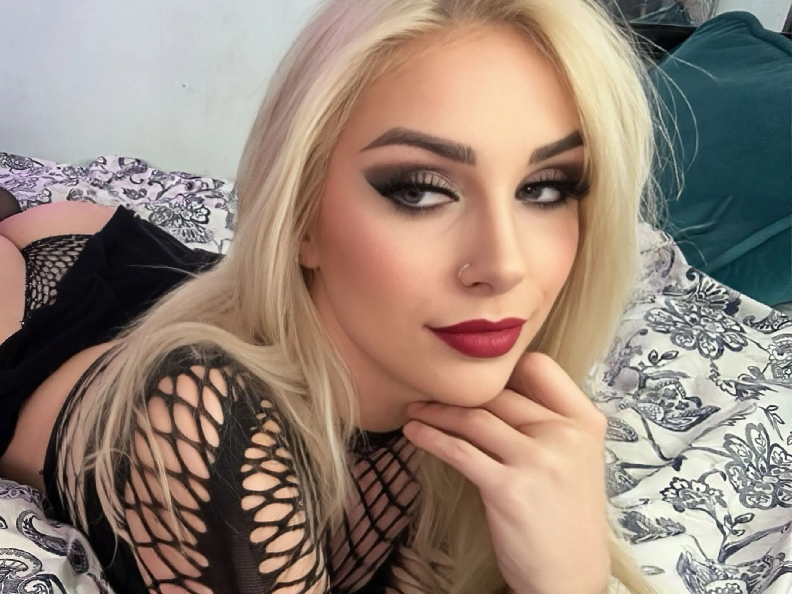 Imagen de perfil de modelo de cámara web de EvaRocksYou