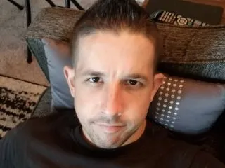 Profilbilde av Ron4ucurious webkamera modell