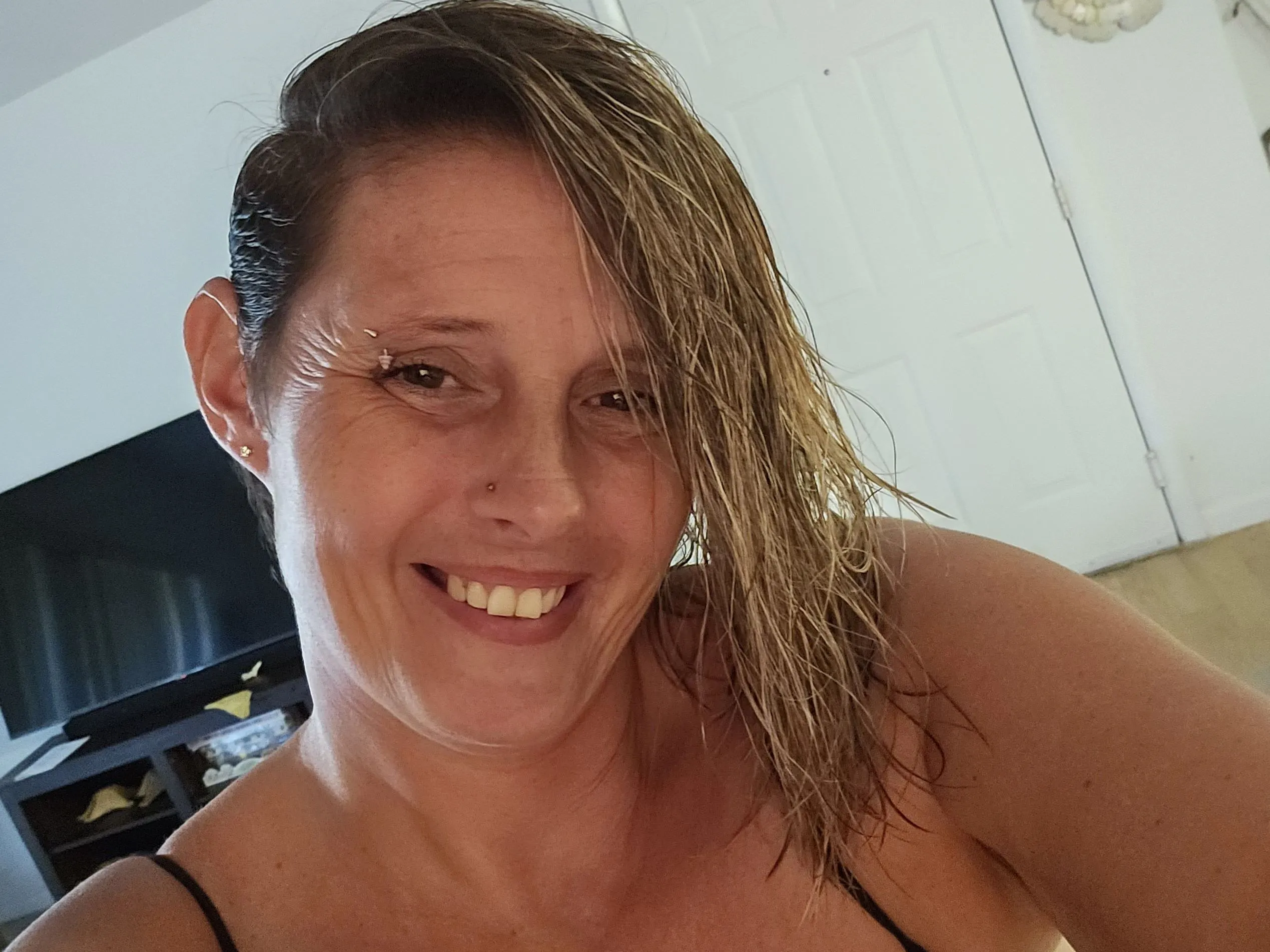ChayLa23 profilbild på webbkameramodell