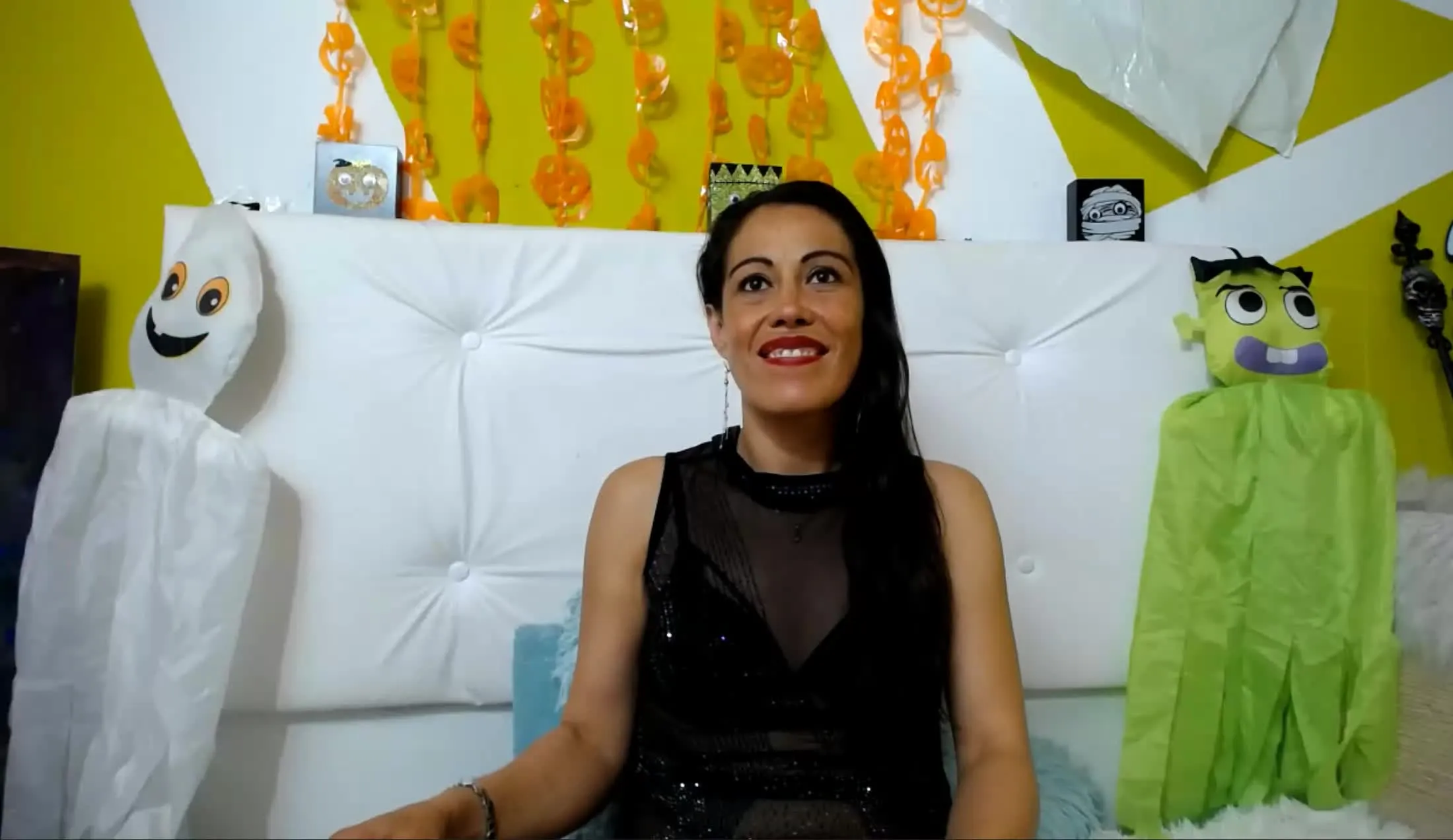 Performer LatinCooperAleja Video 2