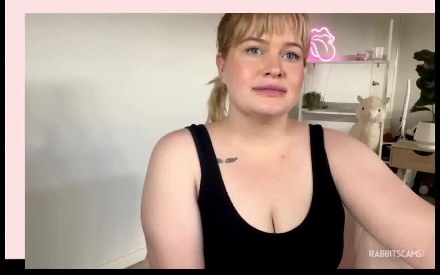 Performer courtneyleelive Video 1