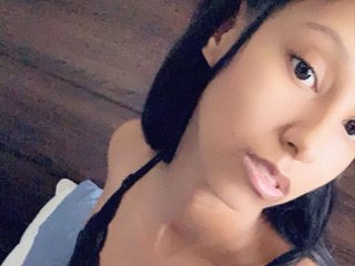 Imagen de perfil de modelo de cámara web de CinnamonCunning