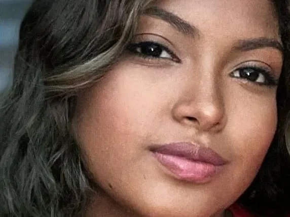 lunasmiith profilbild på webbkameramodell