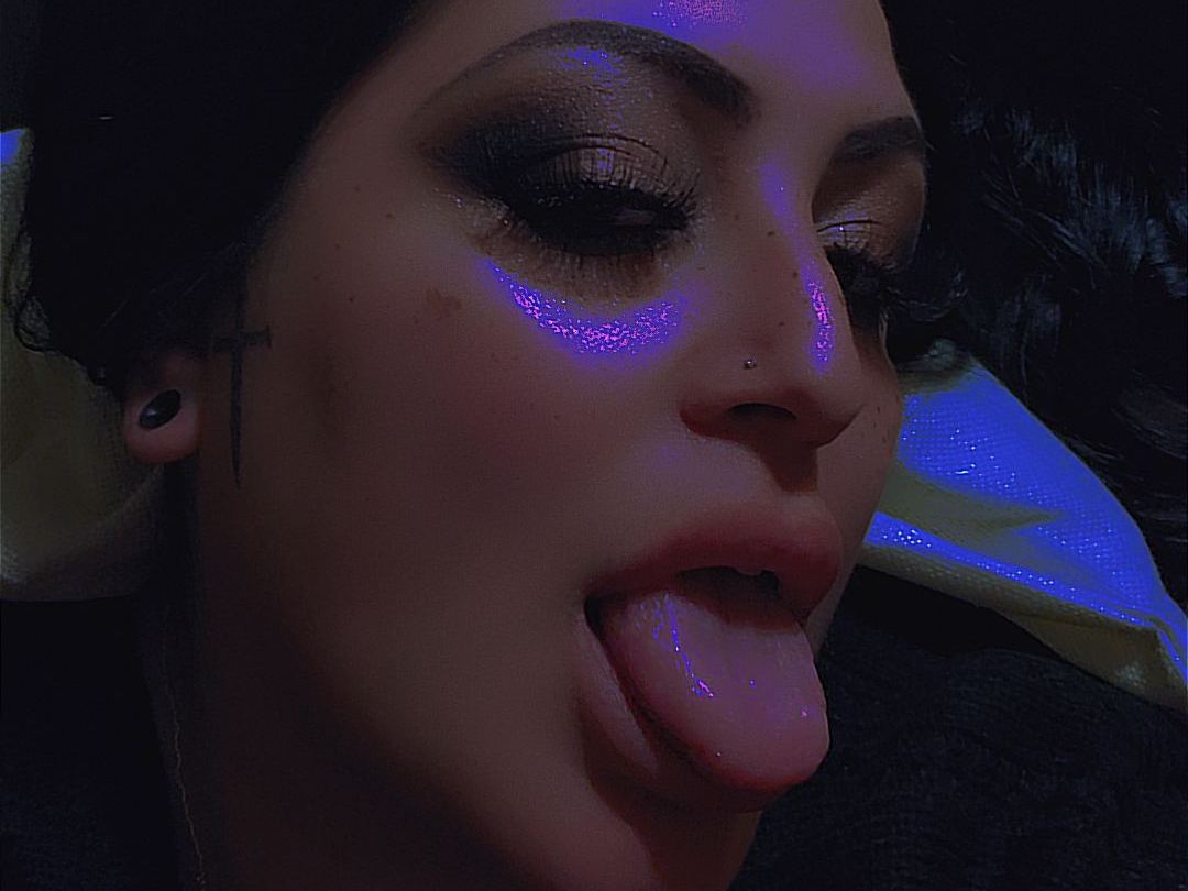 AdelaLecter cam model profile picture