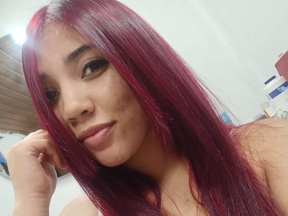 AnnieRoseCol profielfoto van cam model