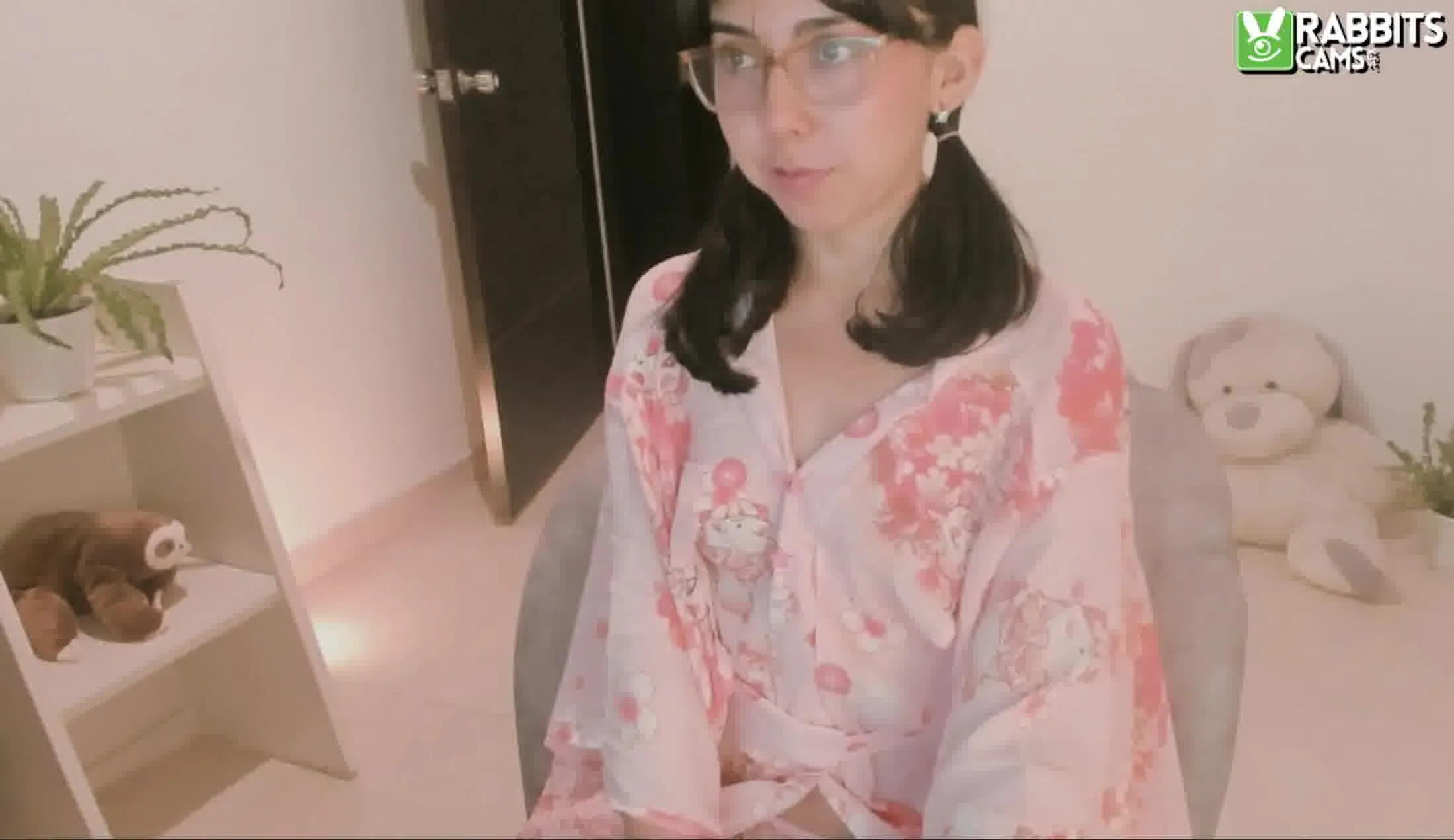 Artist kiwi18 Video 2