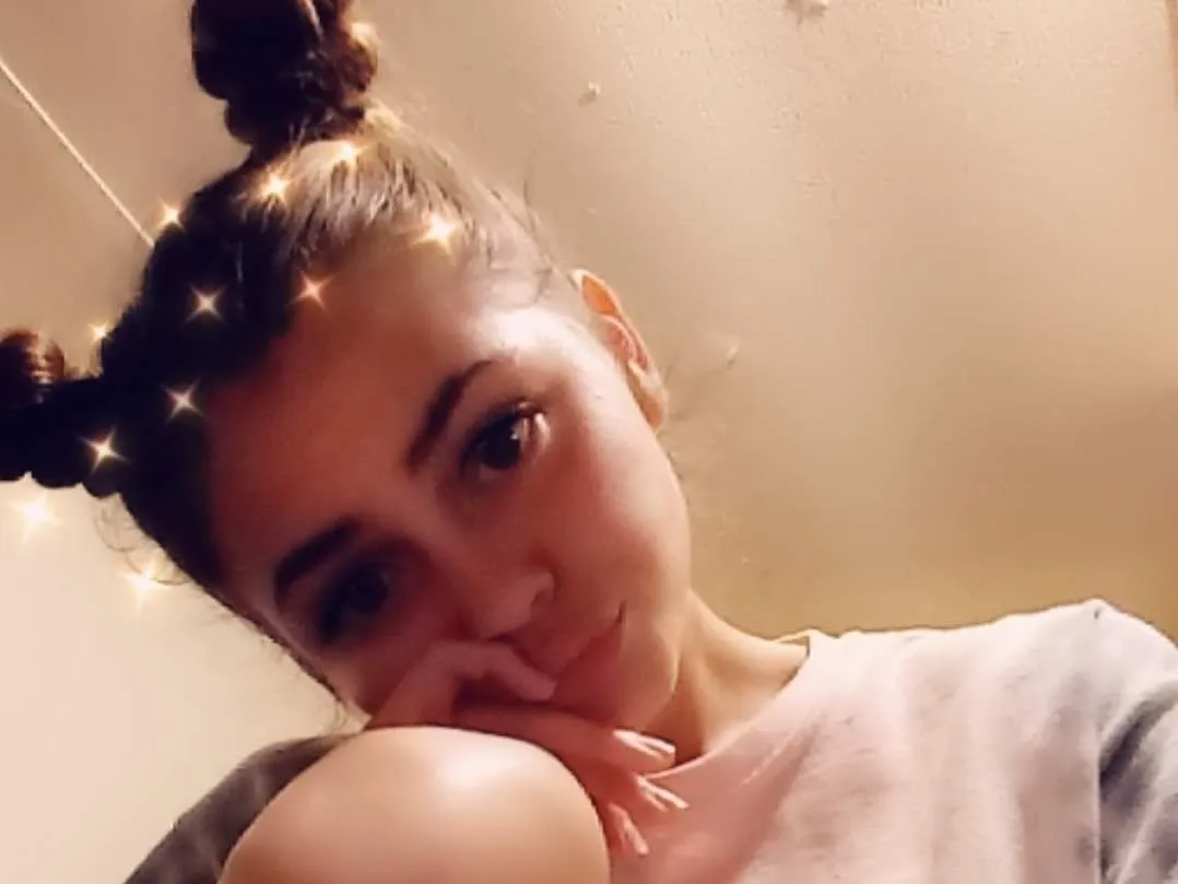 NataliNoa23 profilbild på webbkameramodell