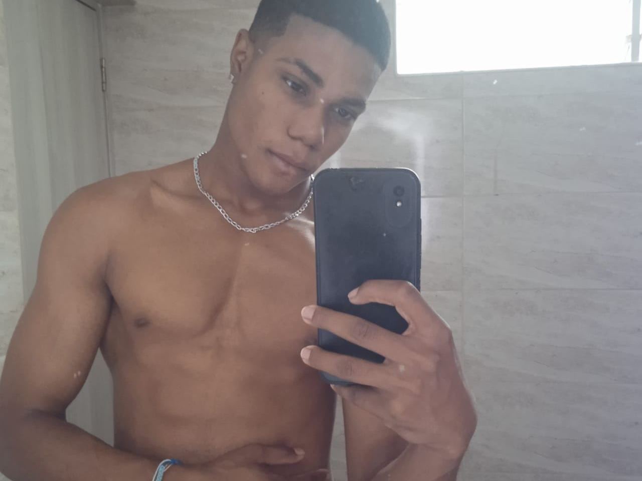 AndrewBrown19 Profilbild des Cam-Modells 