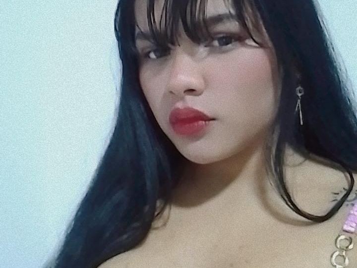 Image de profil du modèle de webcam KAROLG79