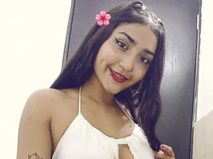 Imagen de perfil de modelo de cámara web de VALERYJOYFOXX