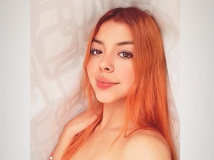 SarisHoney immagine del profilo del modello di cam