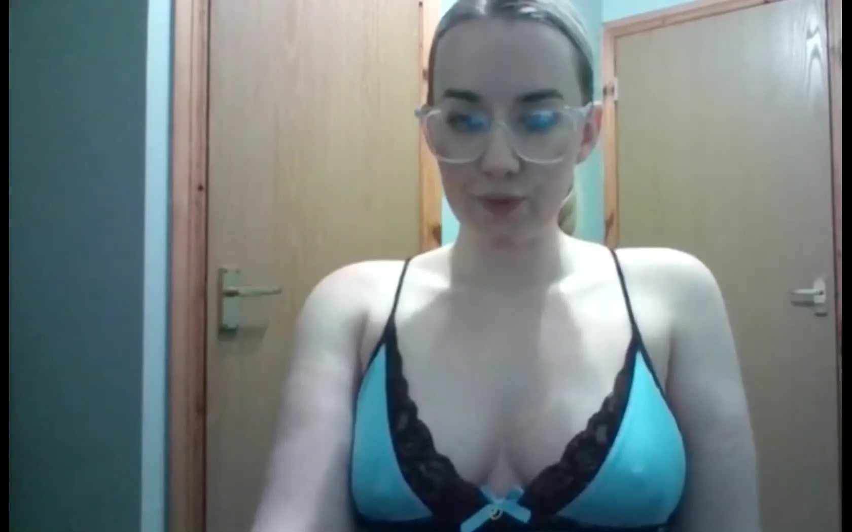 Utøver MissTrixieUK Video 1