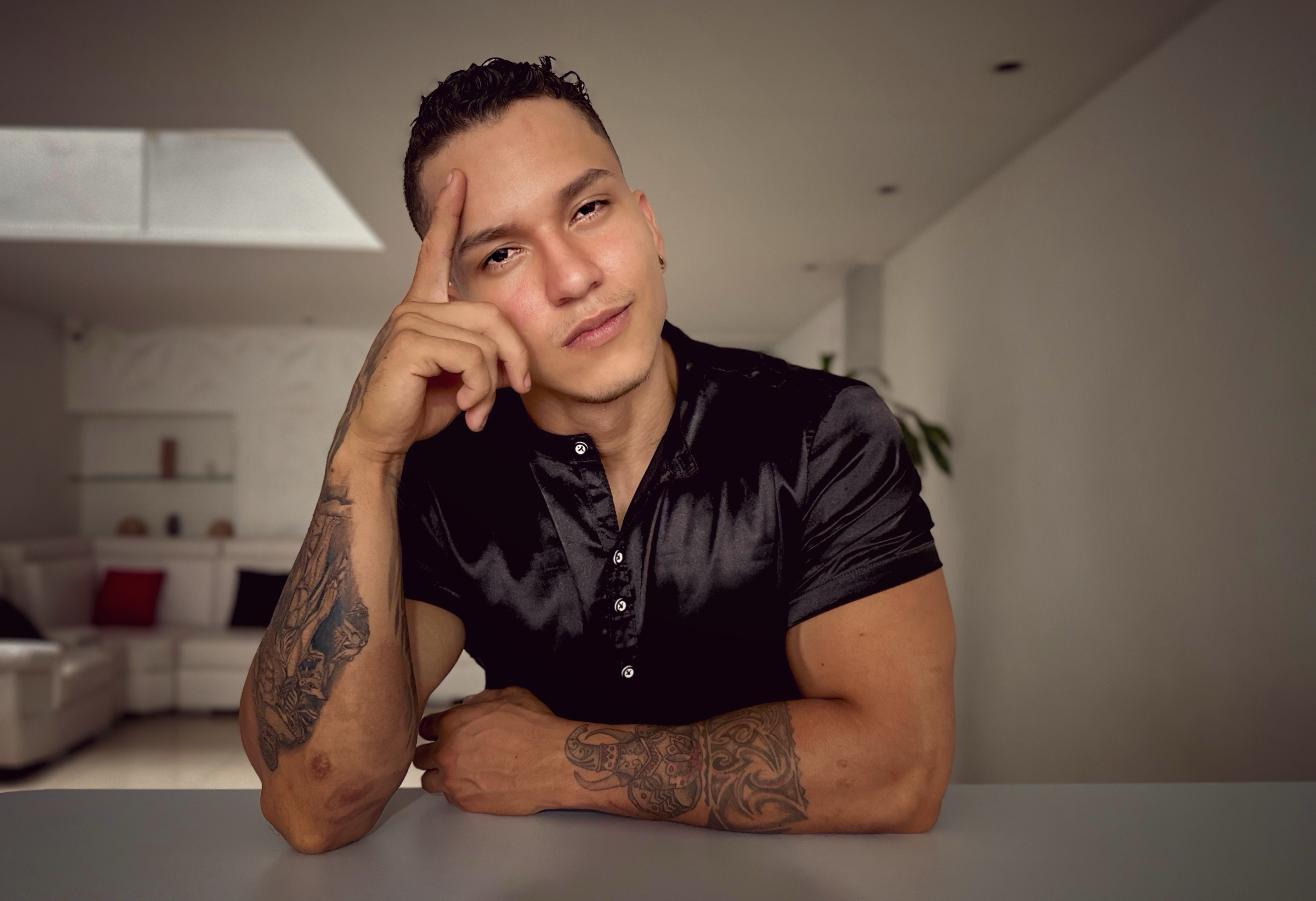 Interprète ArnoldHot Photo 10