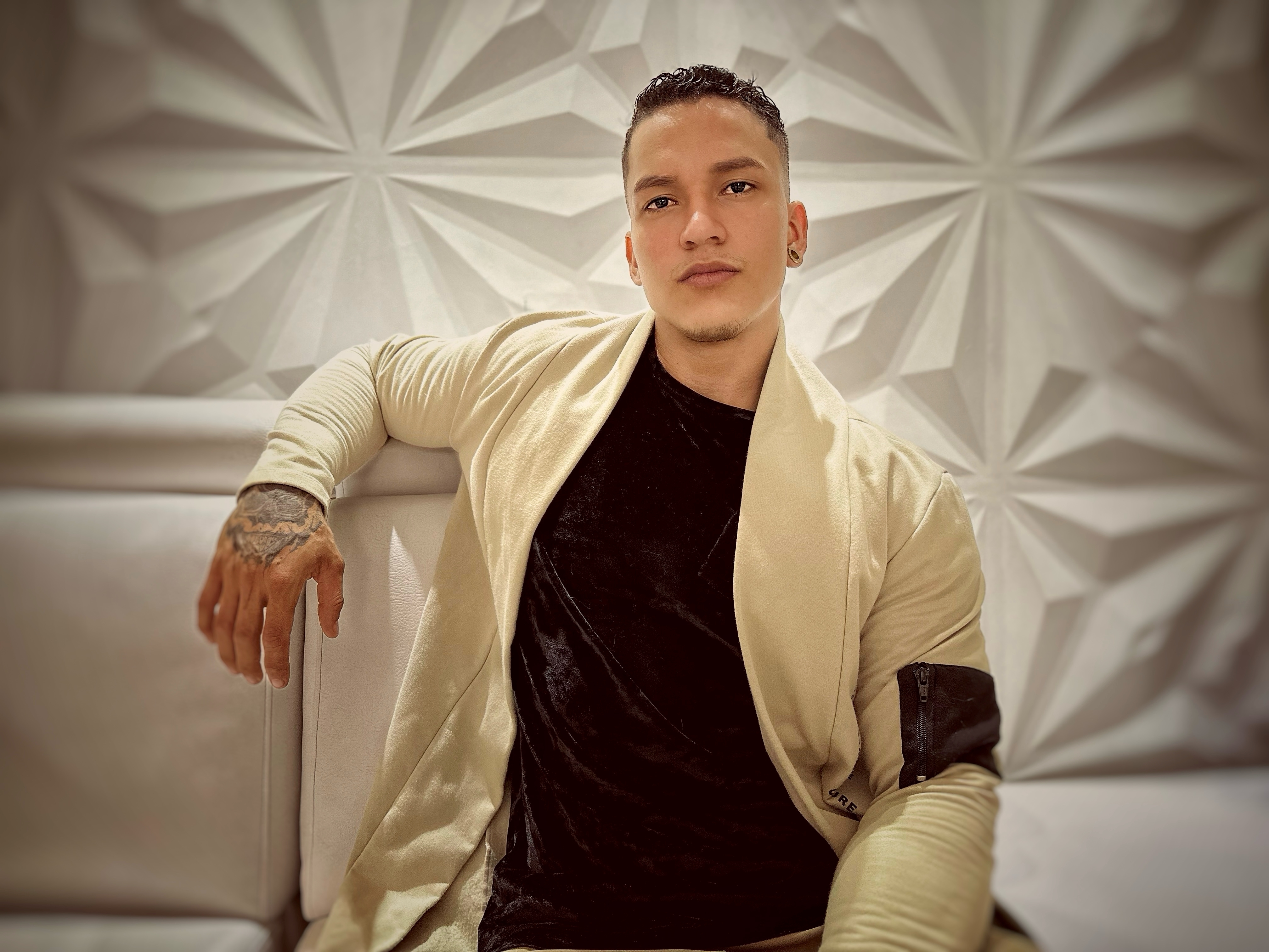 Interprète ArnoldHot Photo 11